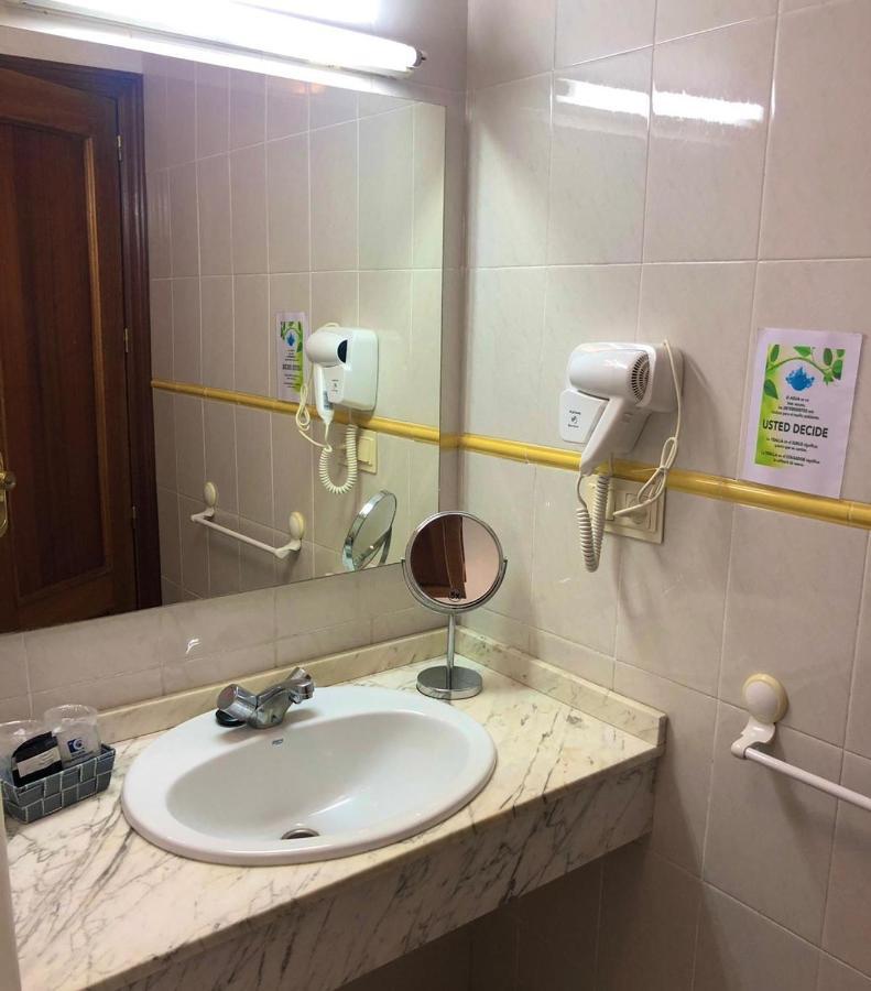 Hotel Al-Andalus Peal, En Cazorla Comarca Peal De Becerro Ngoại thất bức ảnh