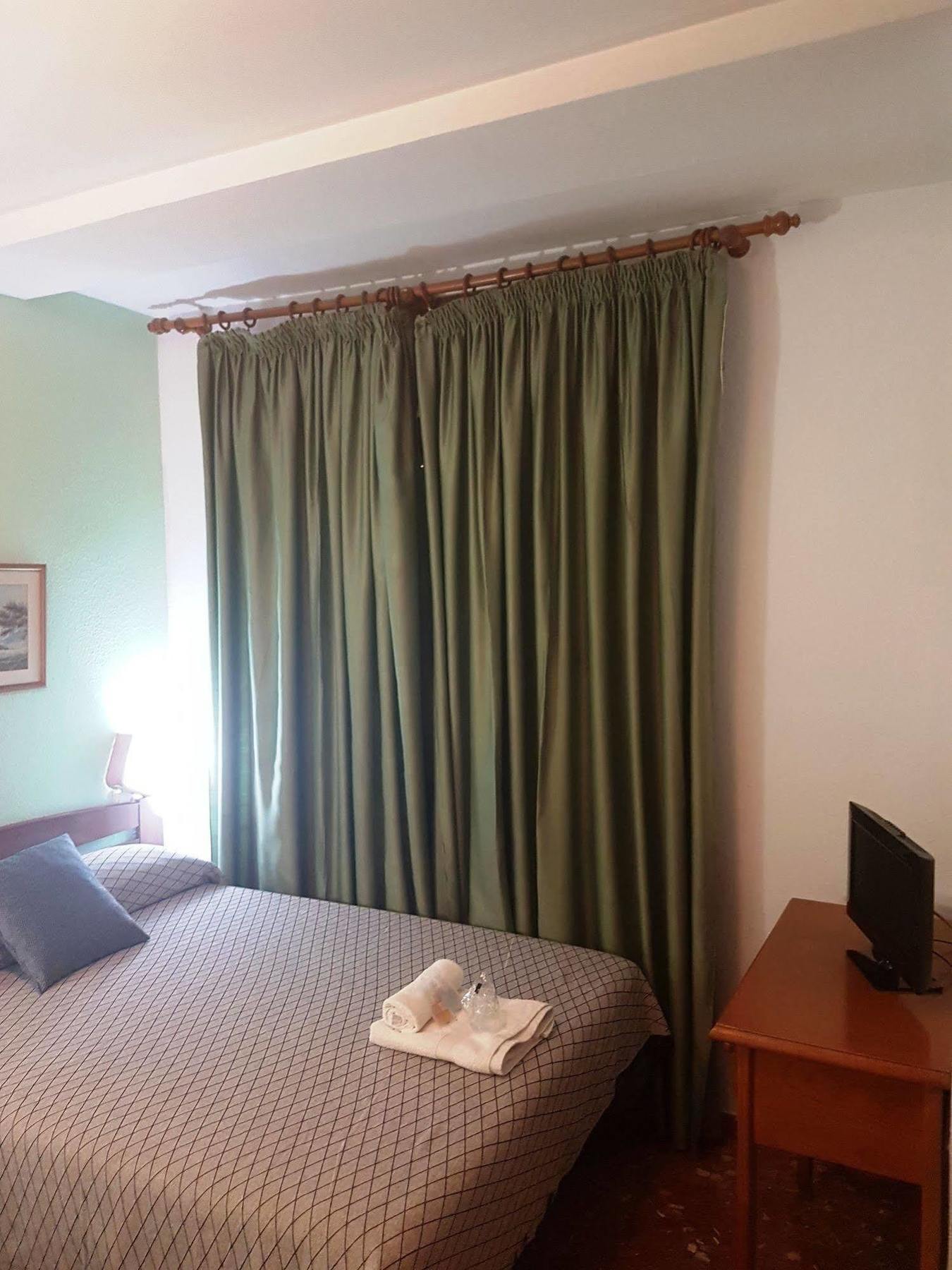 Hotel Al-Andalus Peal, En Cazorla Comarca Peal De Becerro Ngoại thất bức ảnh